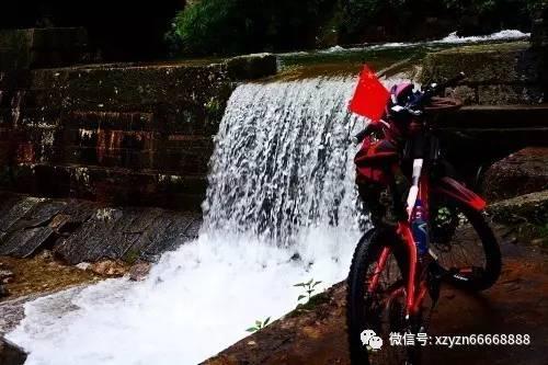 充电器一插就是绿灯怎么修理游戏画面