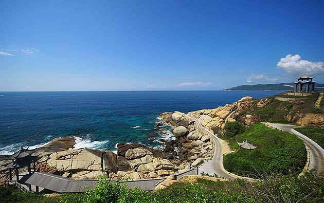 喜迎龙年2024国潮红色海报图片