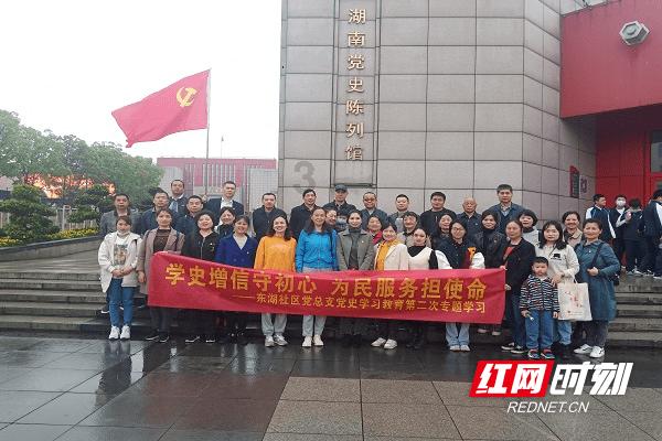 玲子有多爱阿宝,一个酒杯尽显爱意,《繁花》中的恋爱脑代表