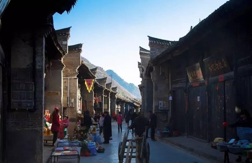 小红帽的冒险之旅