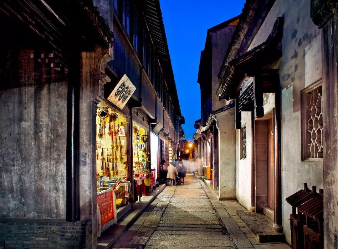 逃出林中村