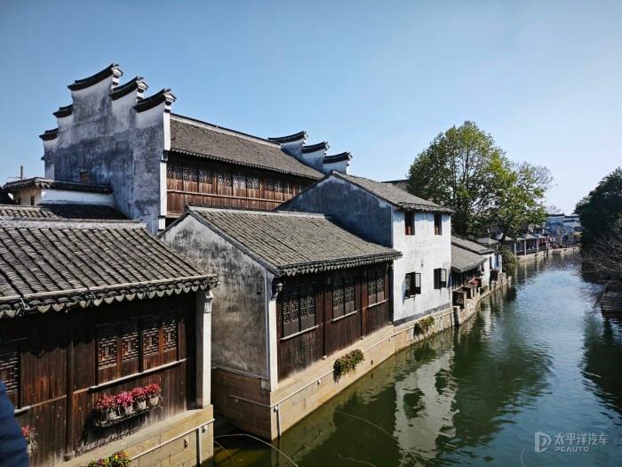 岩浆地牢