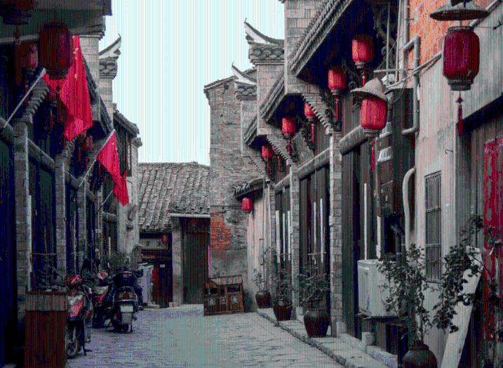 逃离破旧弃城